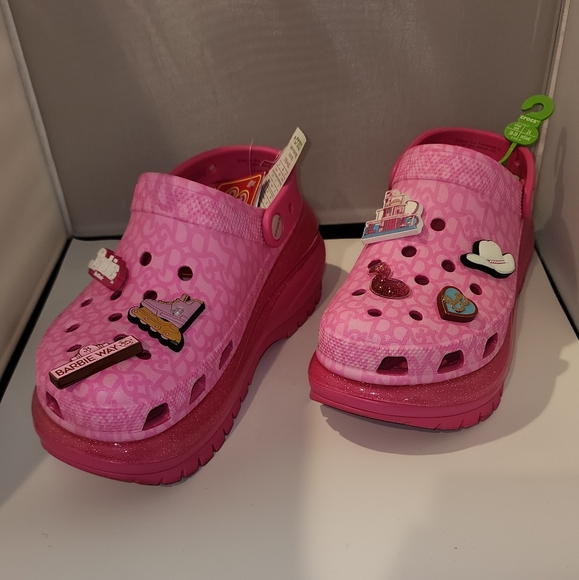 Crocs x Barbie - Picture 2 of 8